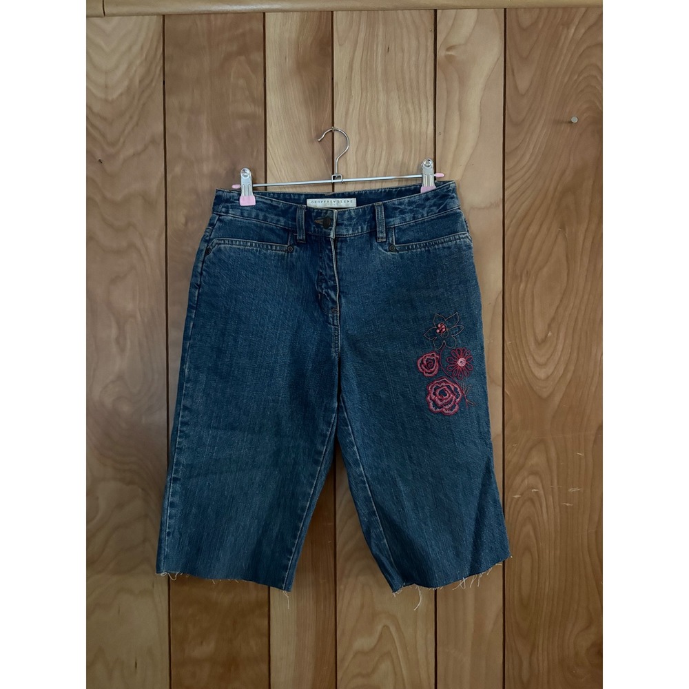 Geoffrey Beene Sport Womens Embroidered Denim Bermuda Shorts Raw Hem Blue Size 2
